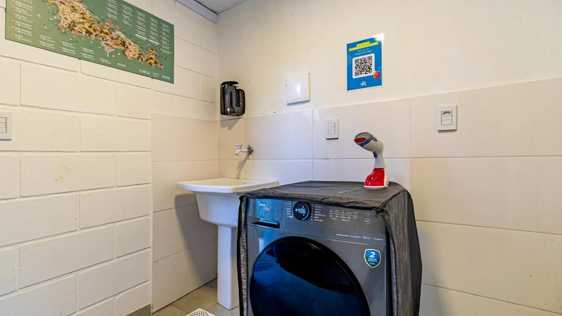 Estacionamento-1000Mbps-Ac-Smart Tv-Piscina Apartment Florianopolis