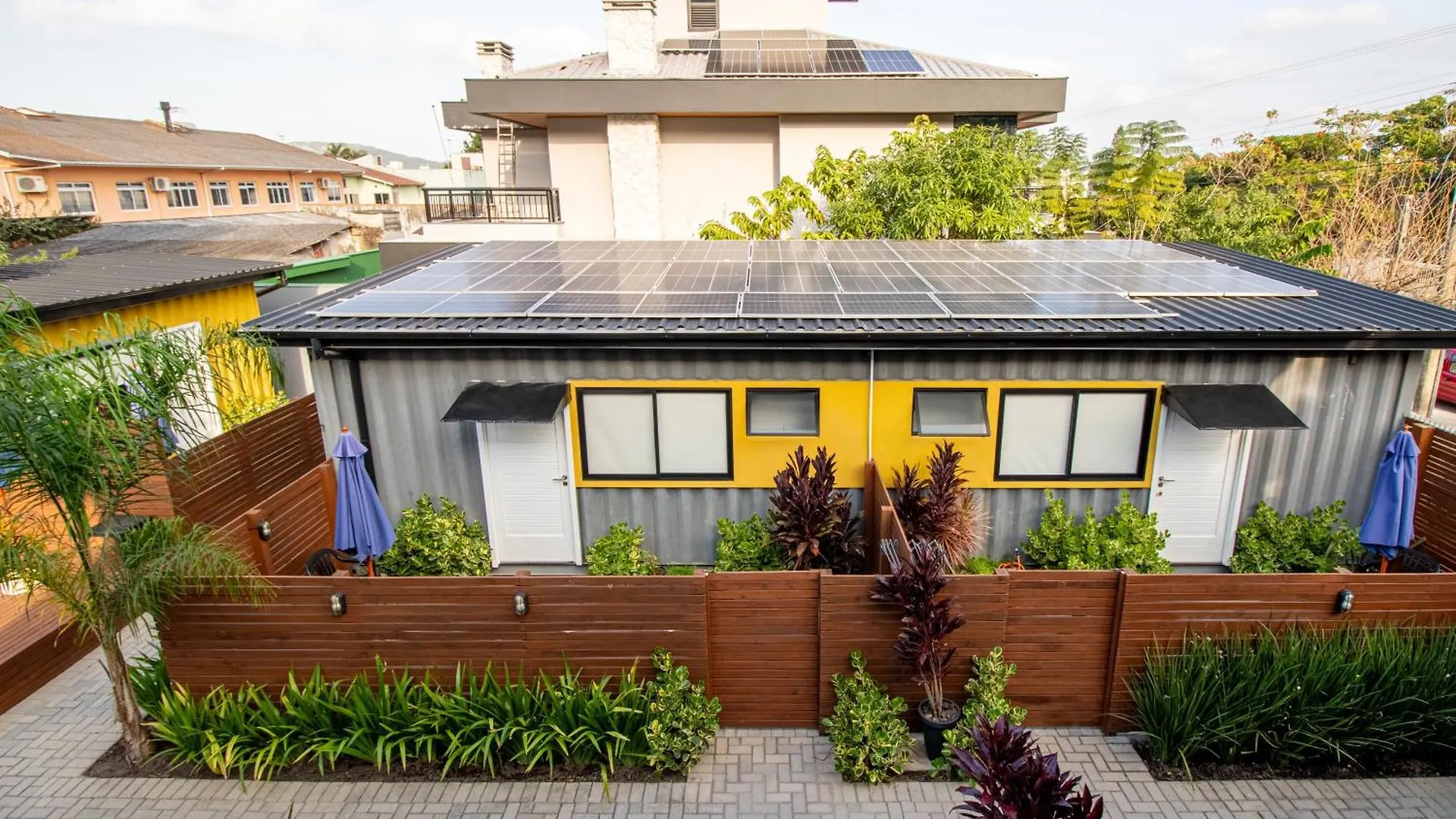 Estacionamento-1000Mbps-Ac-Smart Tv-Piscina Apartment Florianopolis